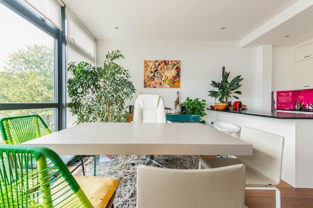 伦敦Luxurious Flat Sunny, Quiet, Design, Lift, Balcony公寓 外观 照片